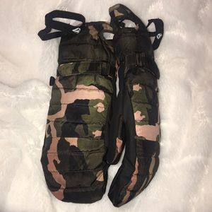 Volcom snowboard gloves